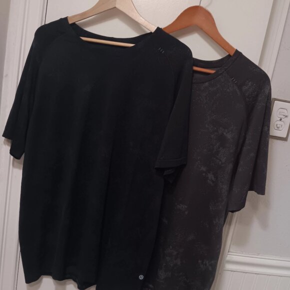 lululemon athletica Black and Gray Short Sleeve Tees - Picture 1 of 8